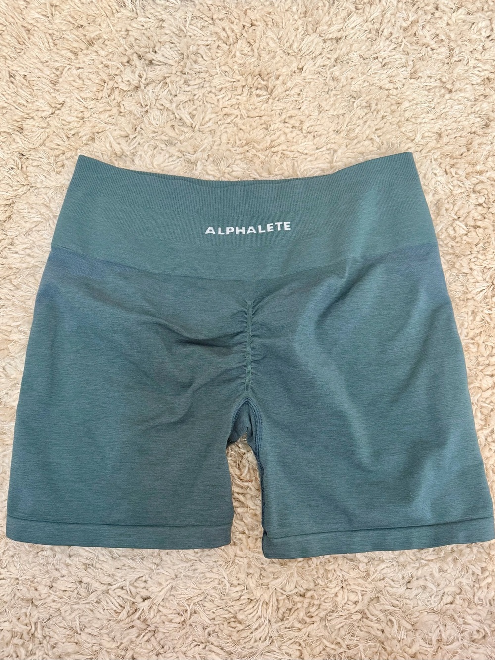 Alphalete Amplify  Shorts – XL